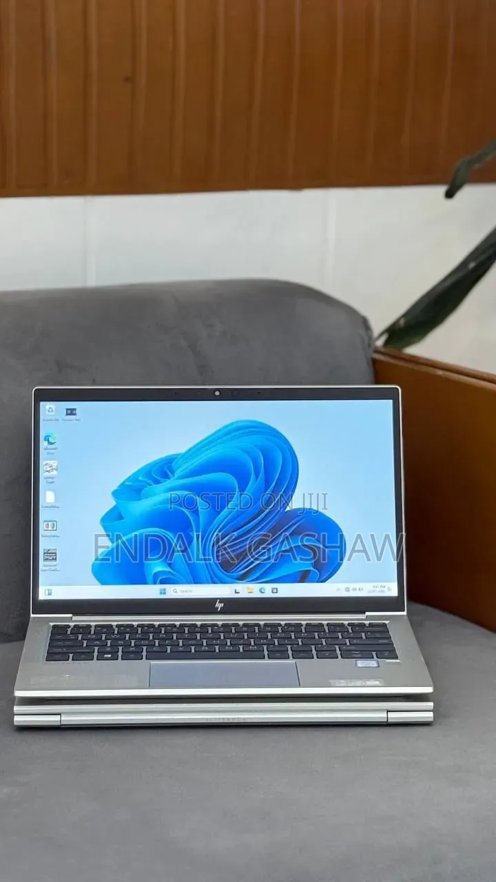New Laptop HP EliteBook 830 G8 16GB Intel Core i7 SSD 512GB