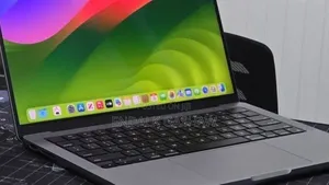 New Laptop Apple MacBook Air 2022 M2 8GB Apple M2 SSD 512GB