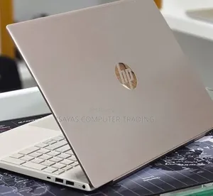 New Laptop HP Pavilion 15 8GB Intel Core i5 SSD 512GB