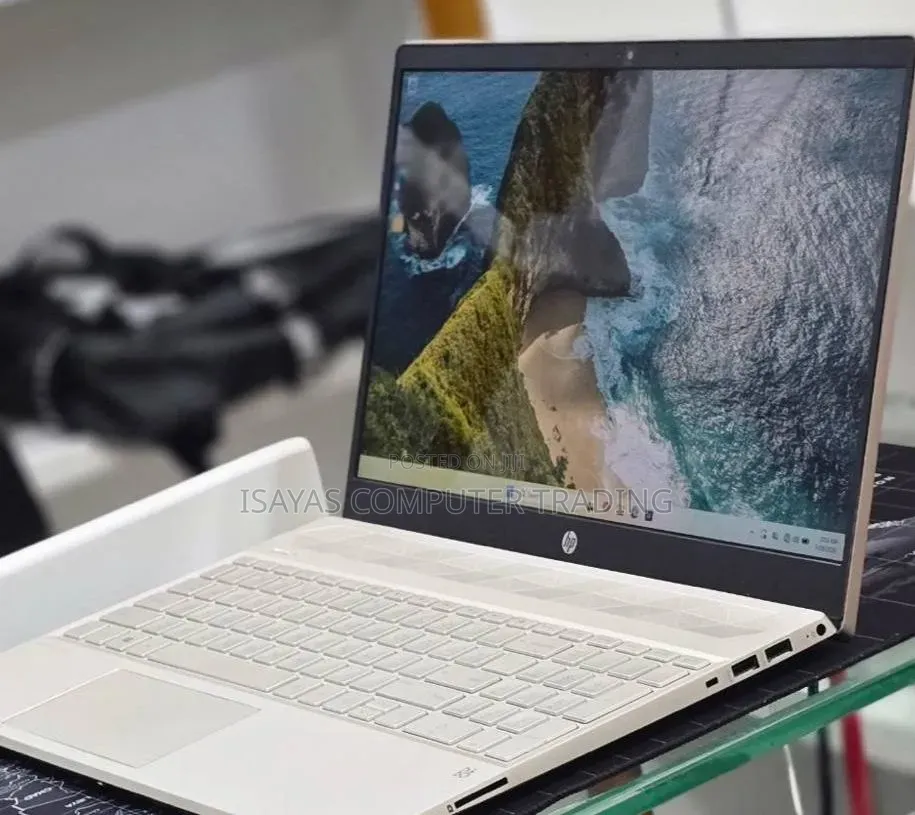 New Laptop HP Pavilion 15 8GB Intel Core i5 SSD 512GB