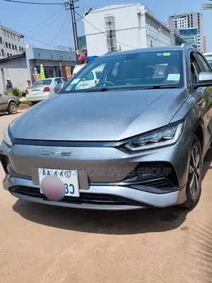 BYD E2 43 kWh 94 hp FWD 2025 Silver