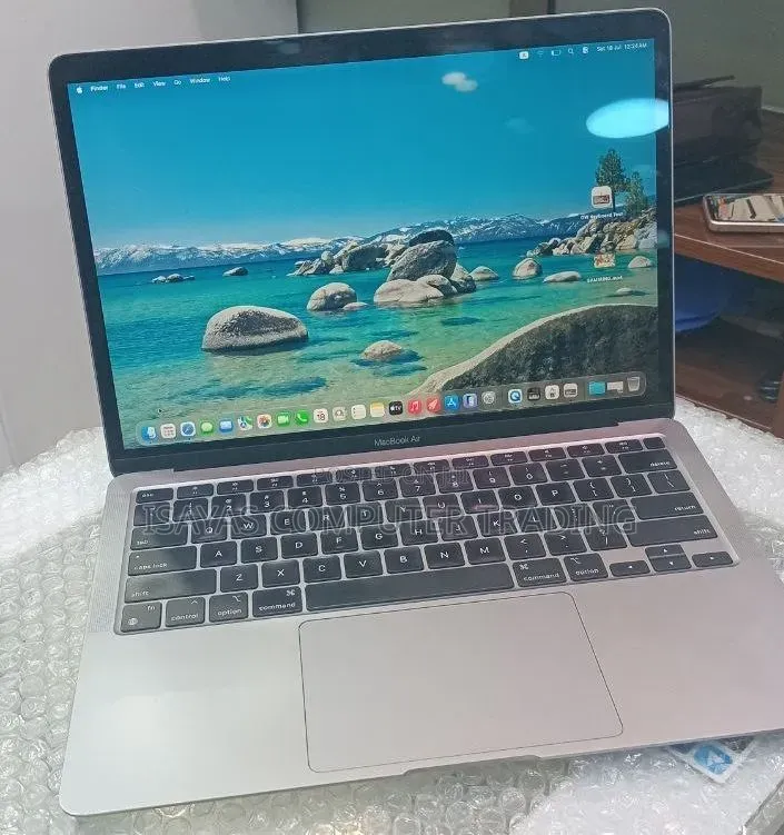 New Laptop Apple MacBook Air 2020 M1 8GB Apple M1 SSD 256GB