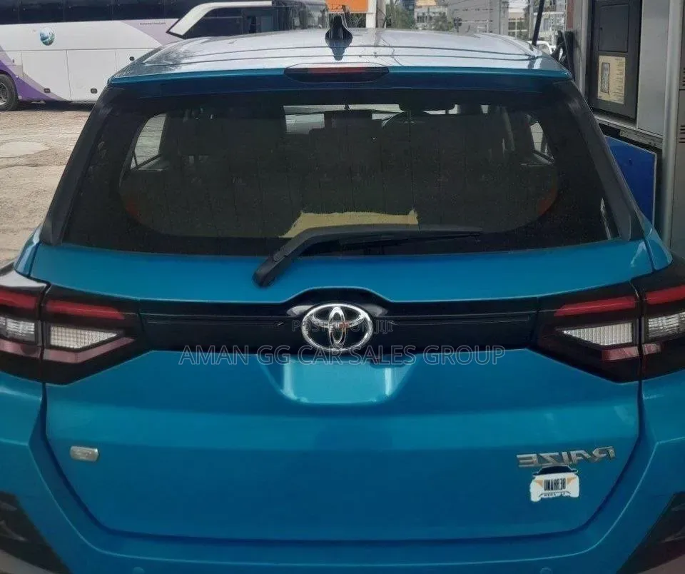 Toyota Raize 2022 Blue