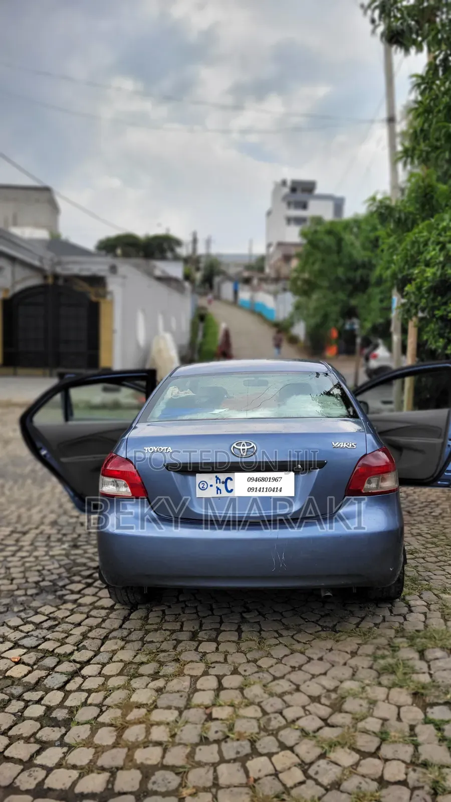 Toyota Yaris Base Hatchback 5dr 2010 Blue