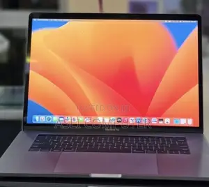 New Laptop Apple MacBook Pro 2017 16GB Intel Core i7 SSD 512GB