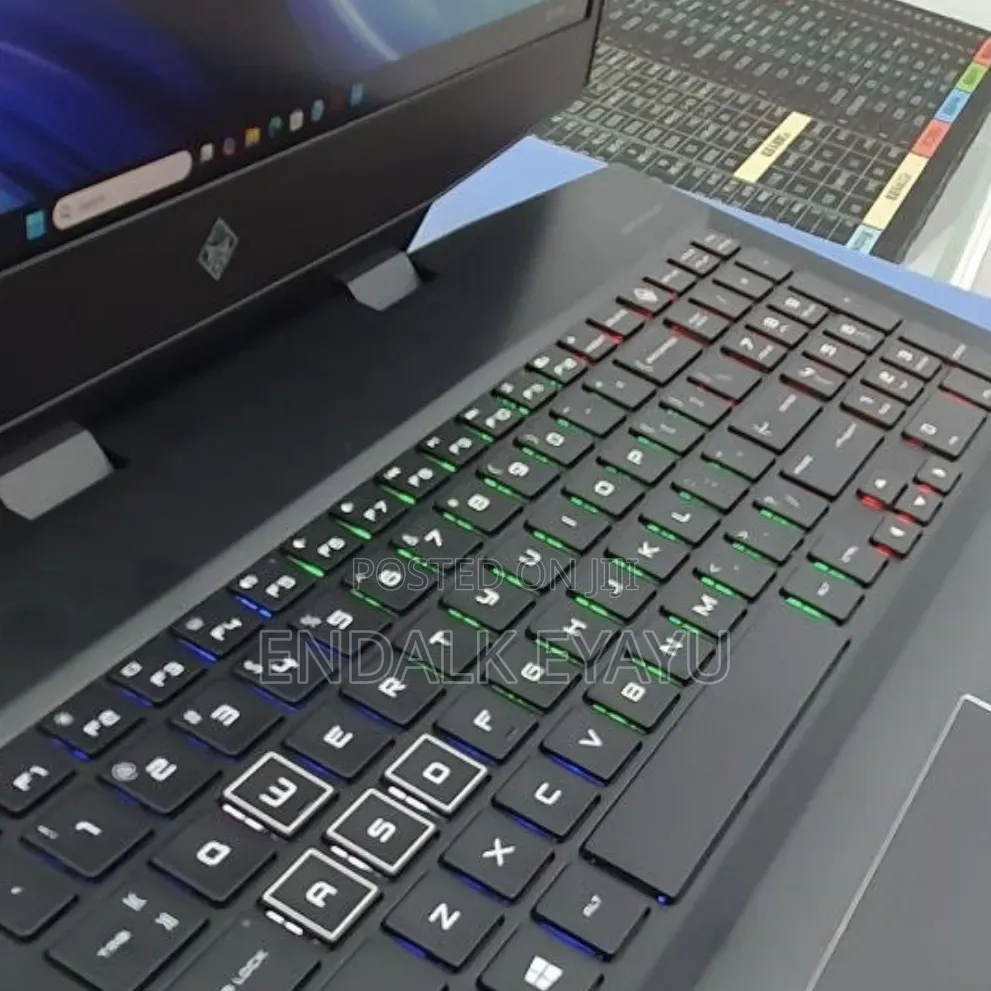 New Laptop HP Omen 17 16GB Intel Core i7 SSD 512GB