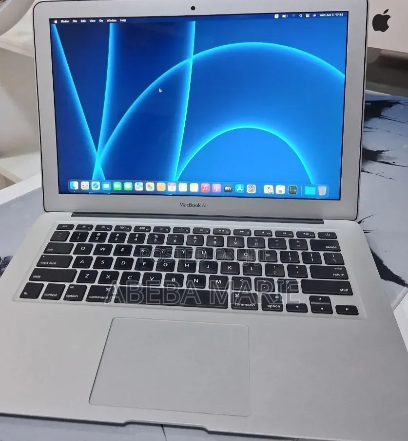 New Laptop Apple MacBook Air 2015 8GB Intel Core i5 SSD 256GB