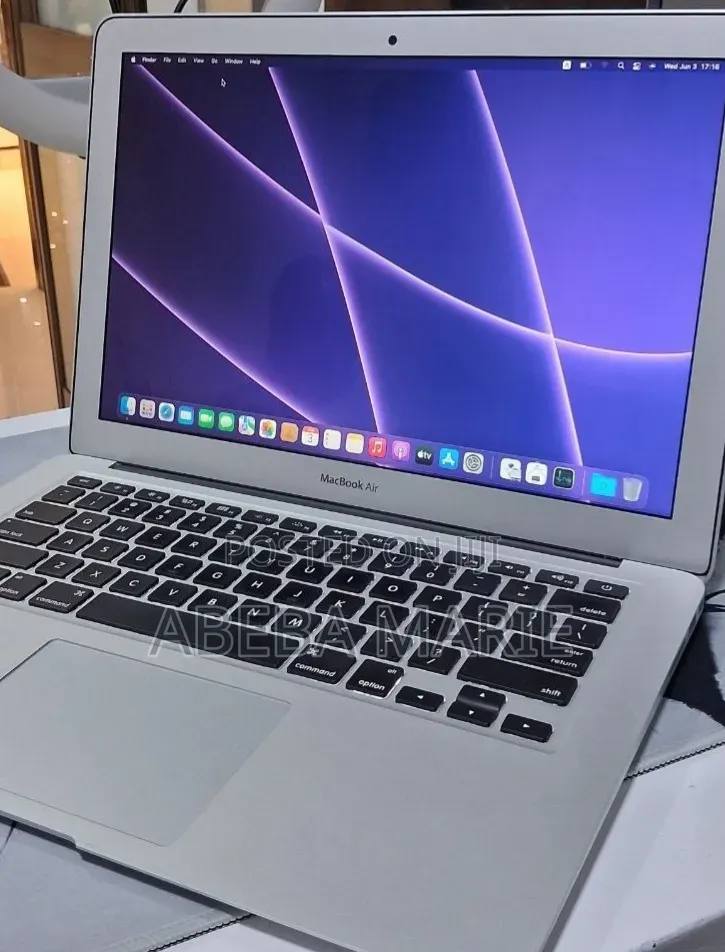 New Laptop Apple MacBook Air 2015 8GB Intel Core i5 SSD 256GB