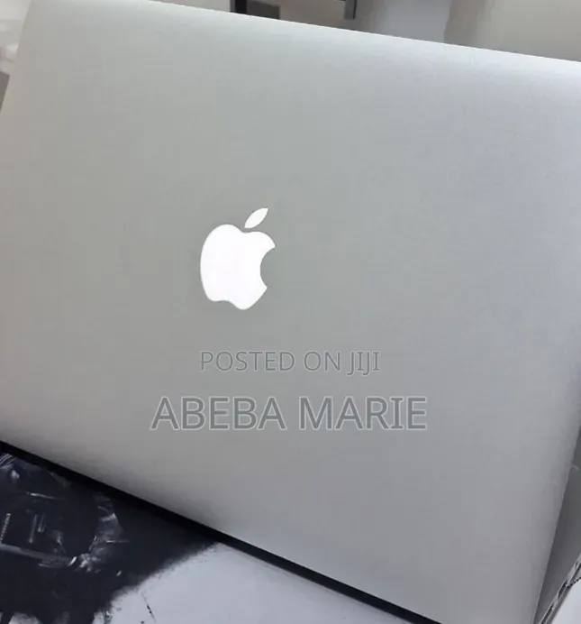 New Laptop Apple MacBook Air 2015 8GB Intel Core i5 SSD 256GB