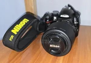 Nikon D5000