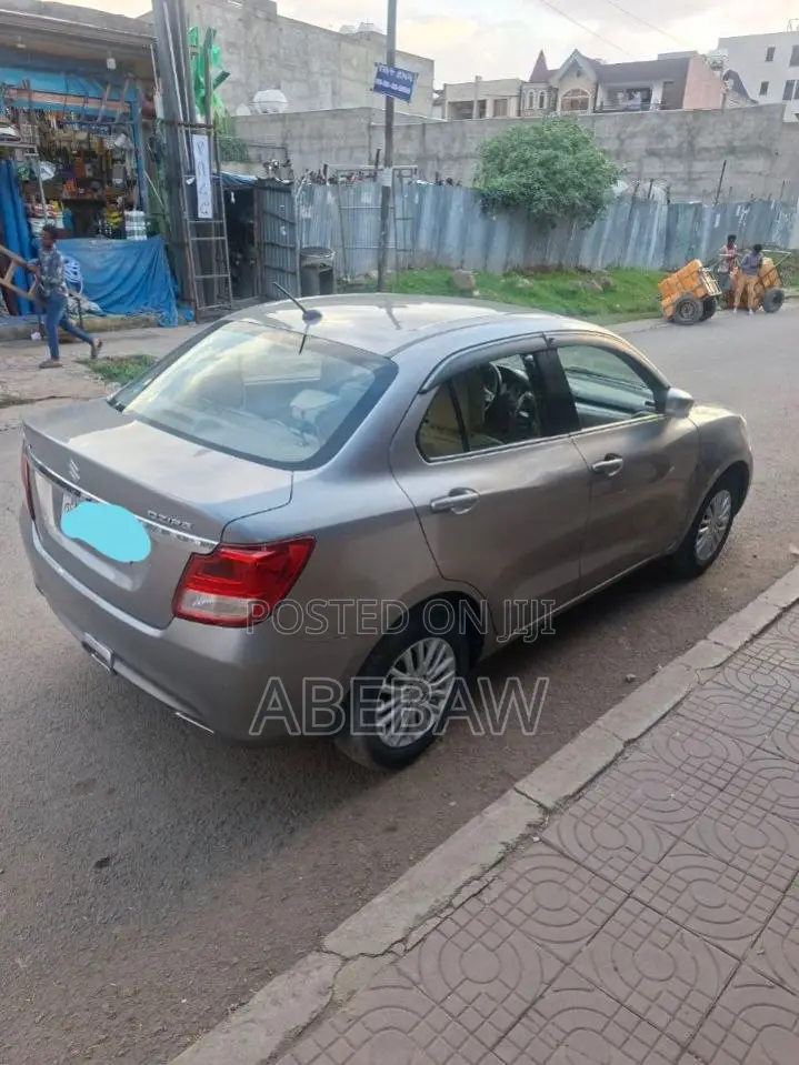 Suzuki Dzire 2022 Gray