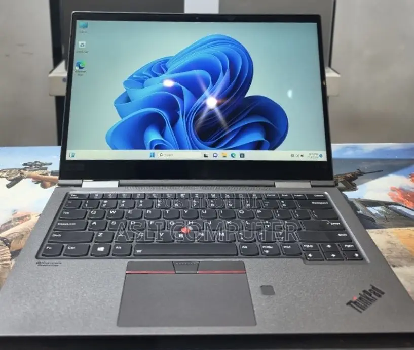 New Laptop Lenovo ThinkPad X1 Yoga 16GB Intel Core i7 SSD 512GB