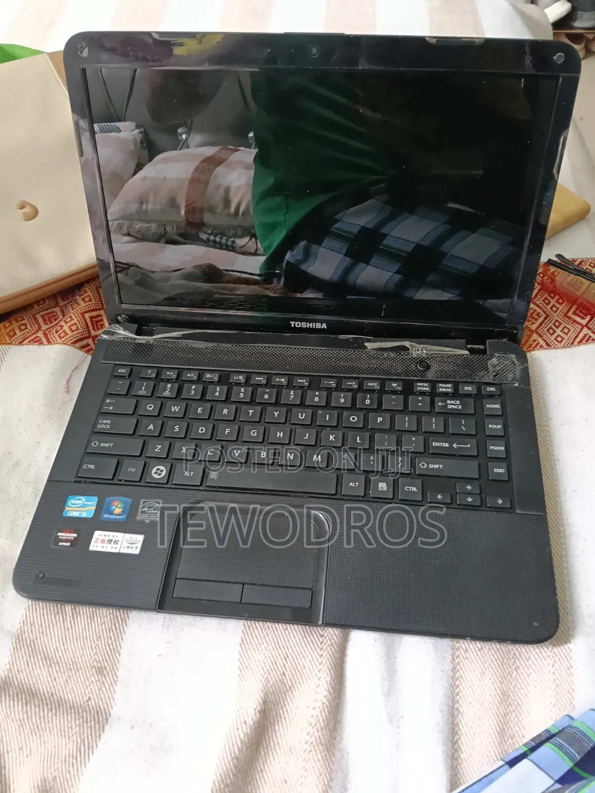 Laptop Toshiba Satellite C840 8GB Intel Core i5 SSHD+SSD 512GB