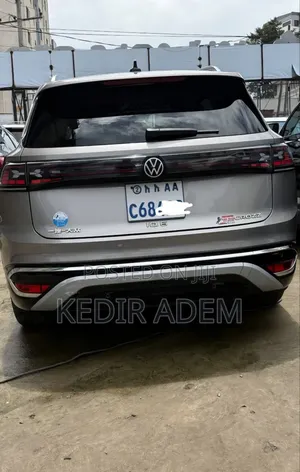 Volkswagen ID.6 2024 Gray