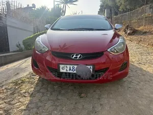 Hyundai Elantra 2012 Red