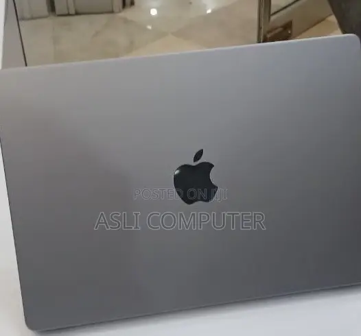 New Laptop Apple MacBook Pro 2021 M1 Max 16GB Apple M1 Max SSD 512GB