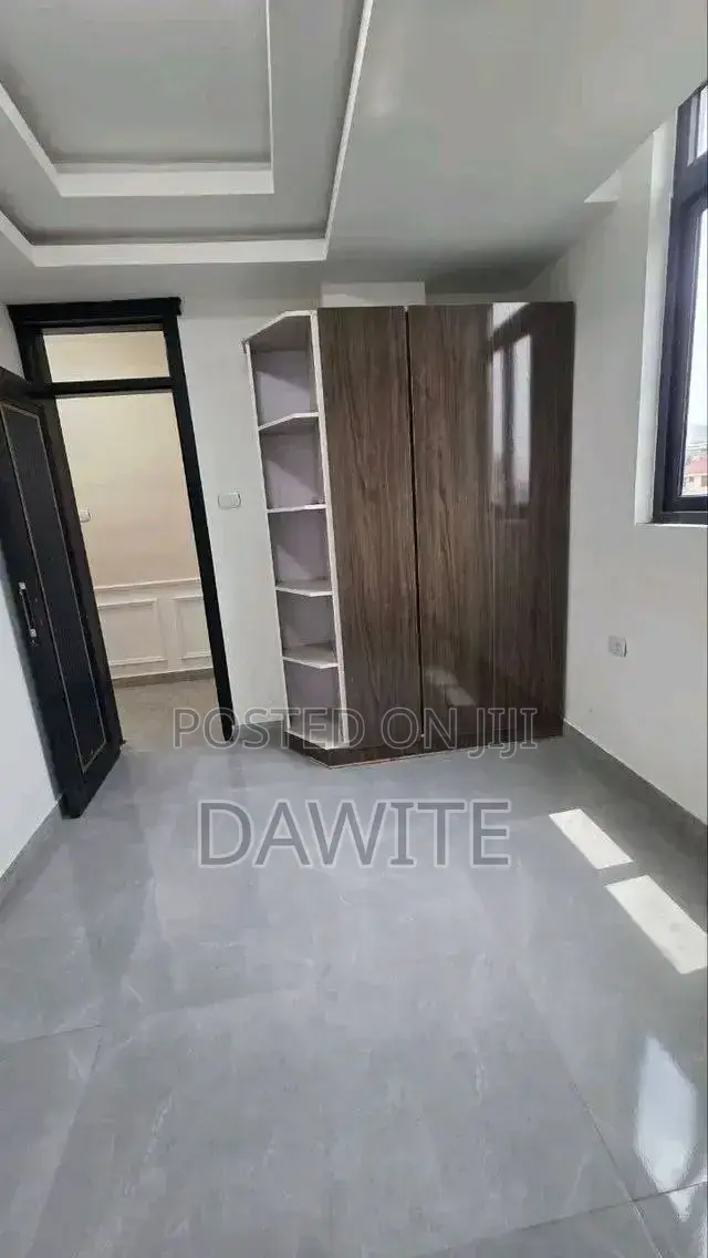 3bdrm Apartment in የግል, Bole for sale