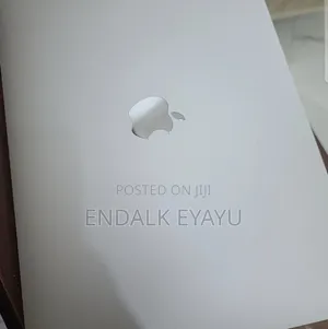 New Laptop Apple MacBook Pro 16GB Apple M1 Pro SSD 256GB