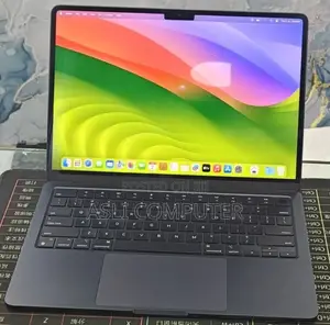 New Laptop Apple MacBook Air 2022 M2 8GB Apple M2 SSD 512GB
