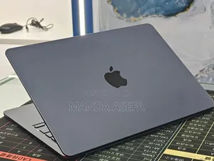 New Laptop Apple MacBook Air 2022 M2 8GB Apple M2 SSD 512GB