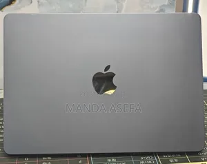 New Laptop Apple MacBook Air 2022 M2 8GB Apple M2 SSD 512GB