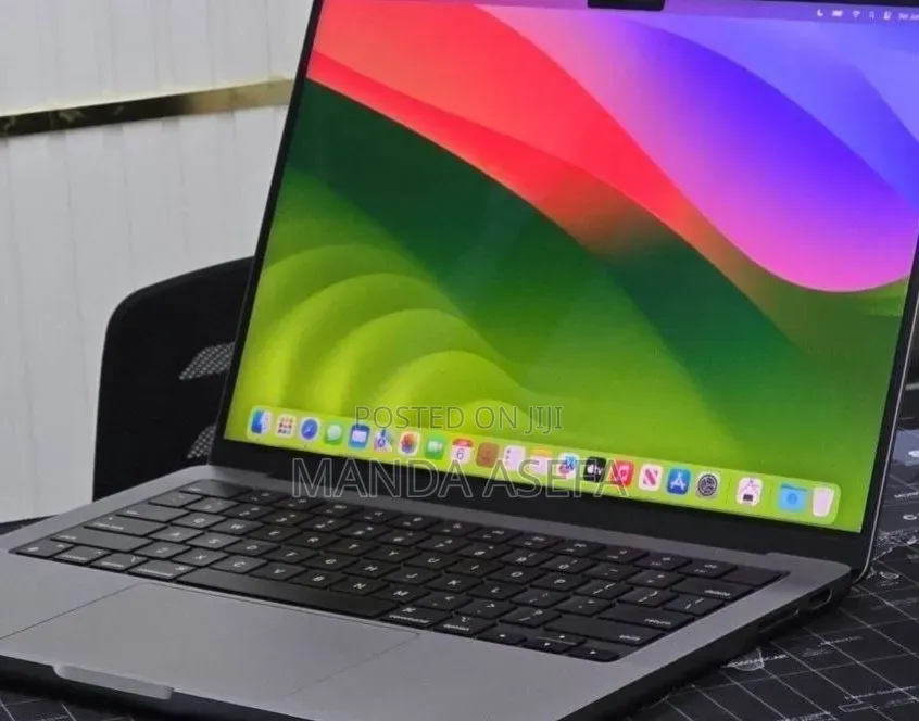 New Laptop Apple MacBook Air 2022 M2 8GB Apple M2 SSD 512GB