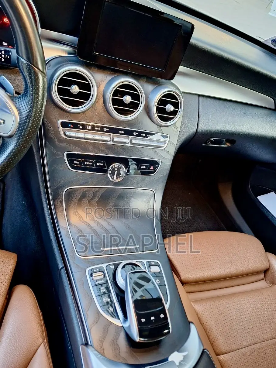 Mercedes-Benz C200 2020 Black