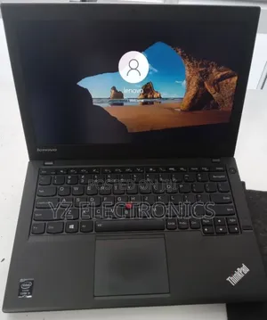 New Laptop Lenovo ThinkPad X260 8GB Intel Core i5 SSD 256GB