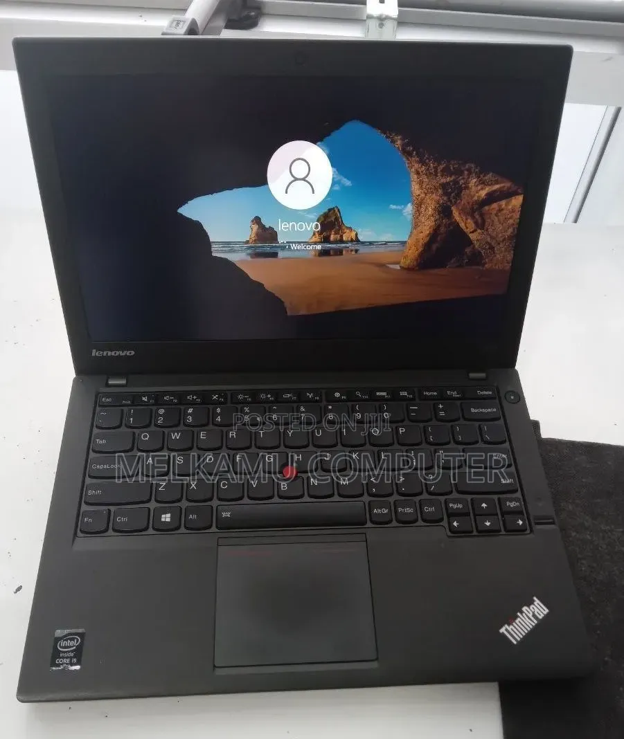 New Laptop Lenovo ThinkPad X260 8GB Intel Core i5 SSD 256GB