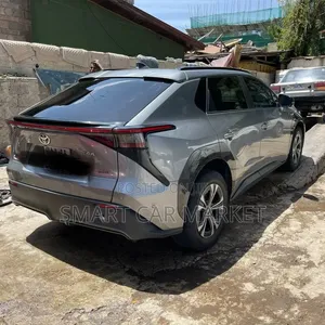 Toyota bZ4X 2024 Gray