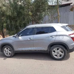 Hyundai Creta 2022 Silver