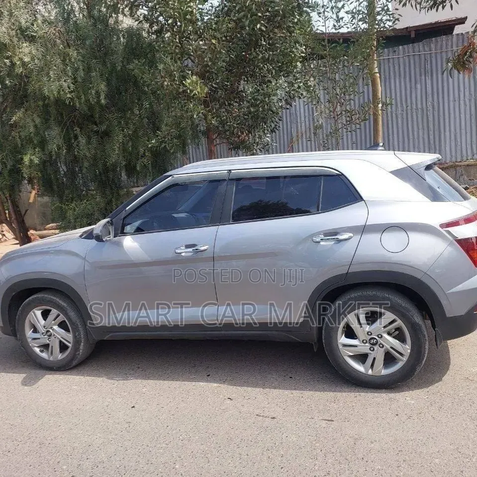 Hyundai Creta 2022 Silver