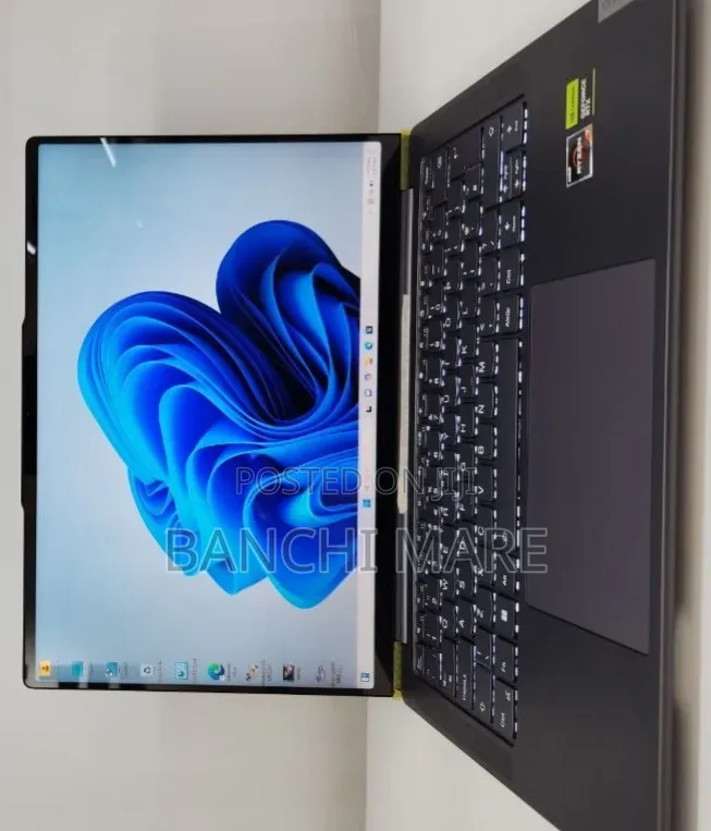 New Laptop Lenovo Yoga 7i 32GB AMD Ryzen 7 SSD 512GB