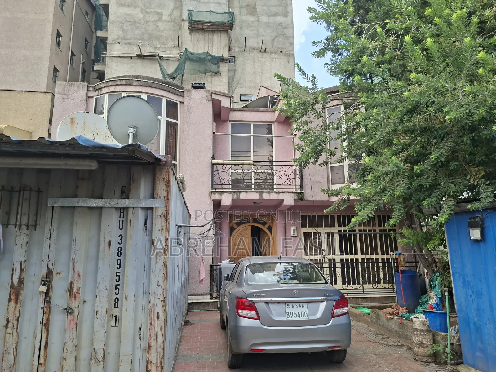 5bdrm House in Bole for sale