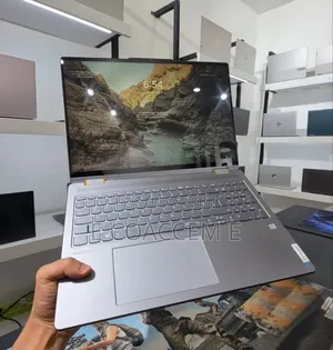 New Laptop Lenovo 16GB AMD Ryzen 7 SSD 512GB