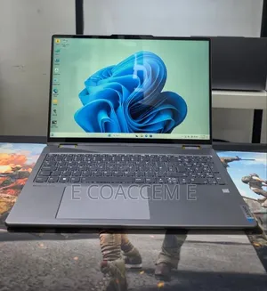 New Laptop Lenovo 16GB AMD Ryzen 7 SSD 512GB