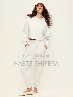 Women’s White Fleece Tracksuit Set | 2-Piece Sweatshirt Jogger