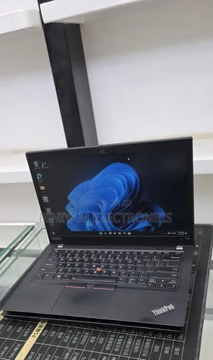 New Laptop Lenovo ThinkPad T14s G4 16GB Intel Core i5 SSD 512GB