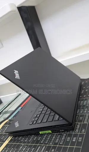 New Laptop Lenovo ThinkPad T14s G4 16GB Intel Core i5 SSD 512GB