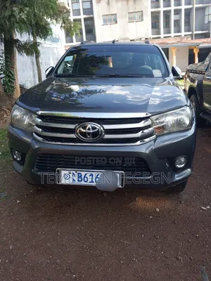 Toyota Hilux 2017 Gray
