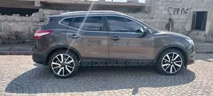 Nissan Qashqai 2017 Gray