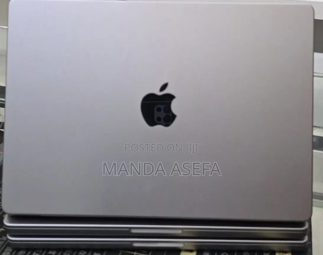 New Laptop Apple MacBook Pro 2021 M1 32GB Apple M1 Pro SSD 512GB