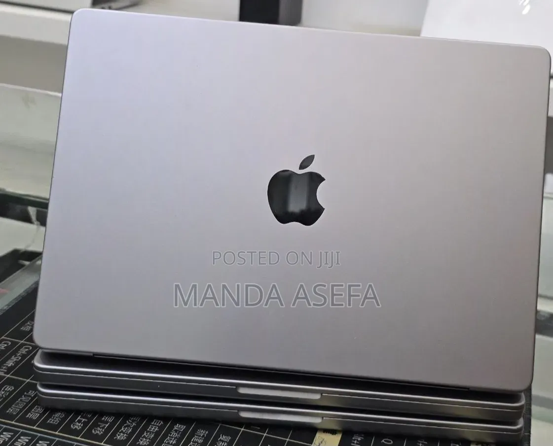 New Laptop Apple MacBook Pro 2021 M1 32GB Apple M1 Pro SSD 512GB