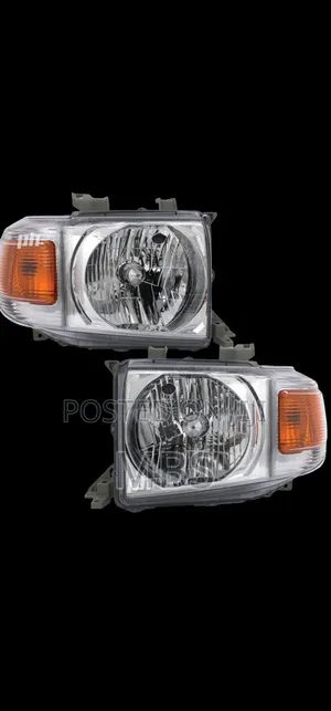 Toyota Land Cruiser Headlight