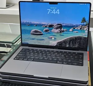 New Laptop Apple MacBook Pro 2021 M1 32GB Apple M1 Pro SSD 512GB