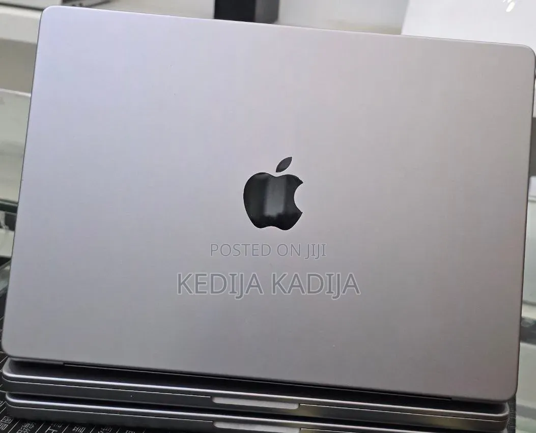 New Laptop Apple MacBook Pro 2021 M1 32GB Apple M1 Pro SSD 512GB
