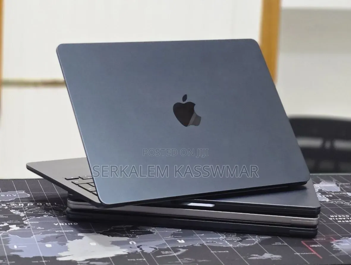 New Laptop Apple MacBook Air 16GB Apple M4 SSD 256GB