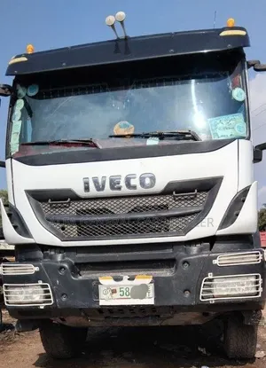 2013 Iveco ኦባማ ፓዎር ባንክ:2ሚሊየን አለበት