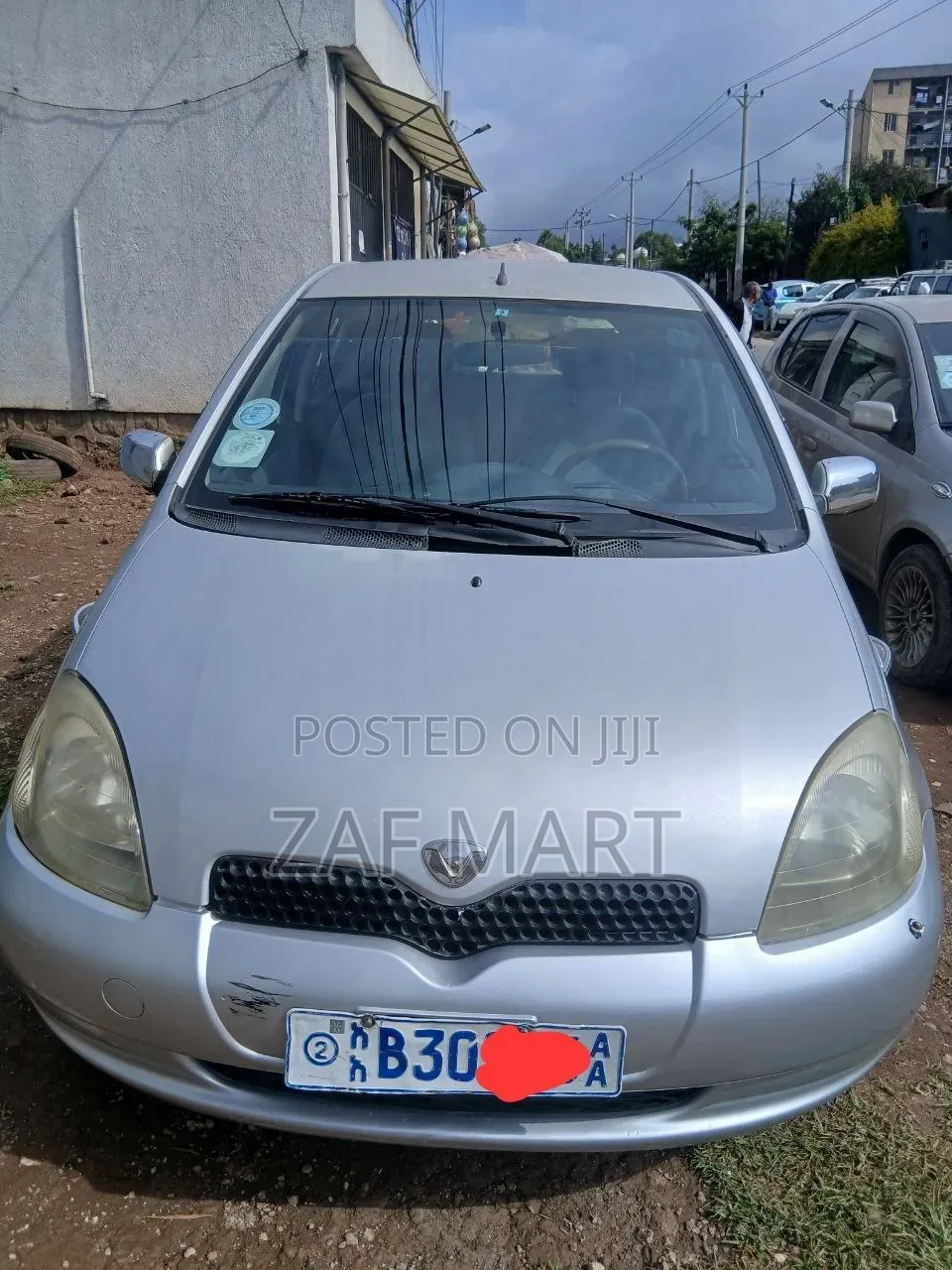 Toyota Vitz 2001 Silver