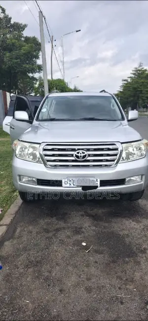 Toyota Land Cruiser 2009 Silver